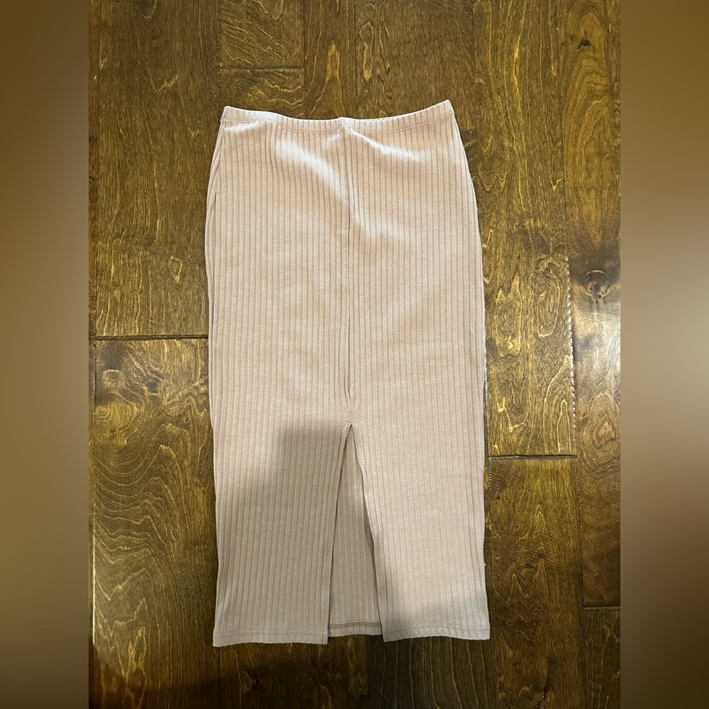 Pencil skirt